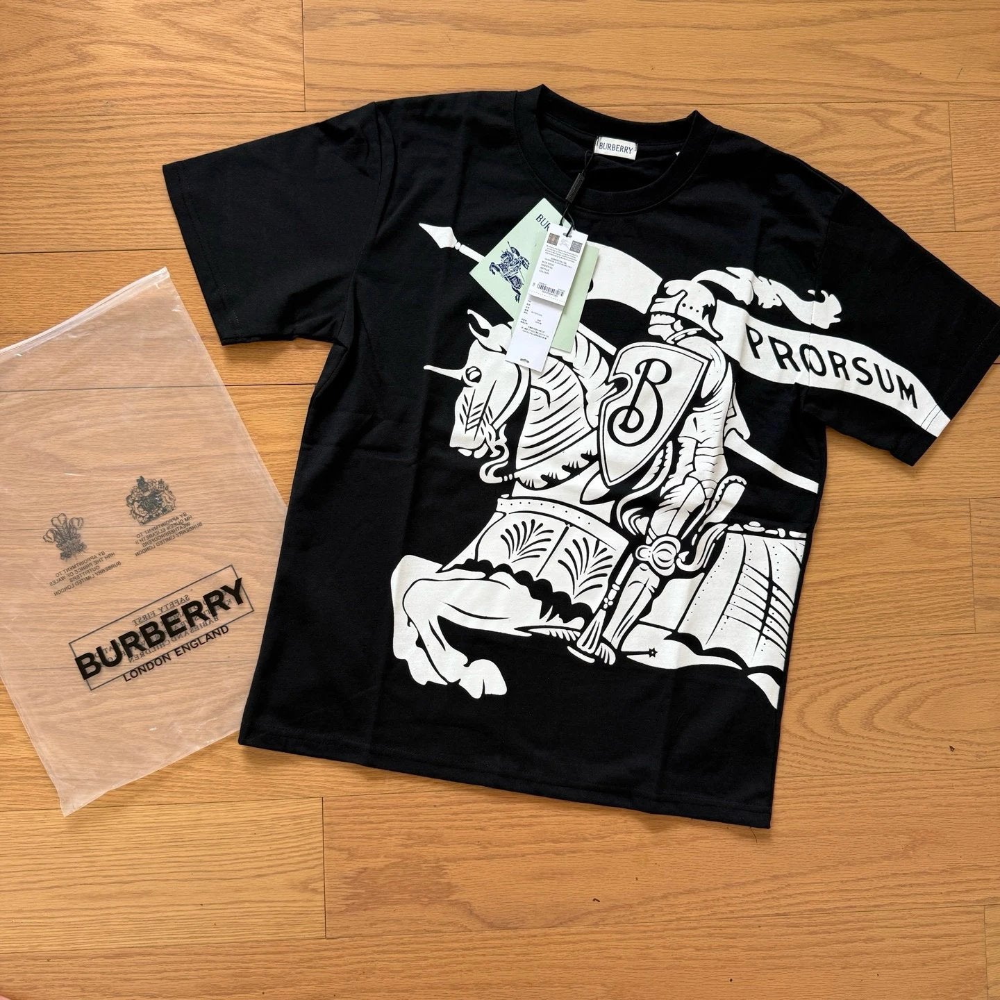 Burberry T shirt